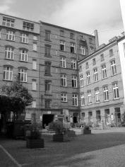 Im 1. Obergeschoss des 1. Seitenflügels liegt die Margarete Steiff Gewerbeeinheit